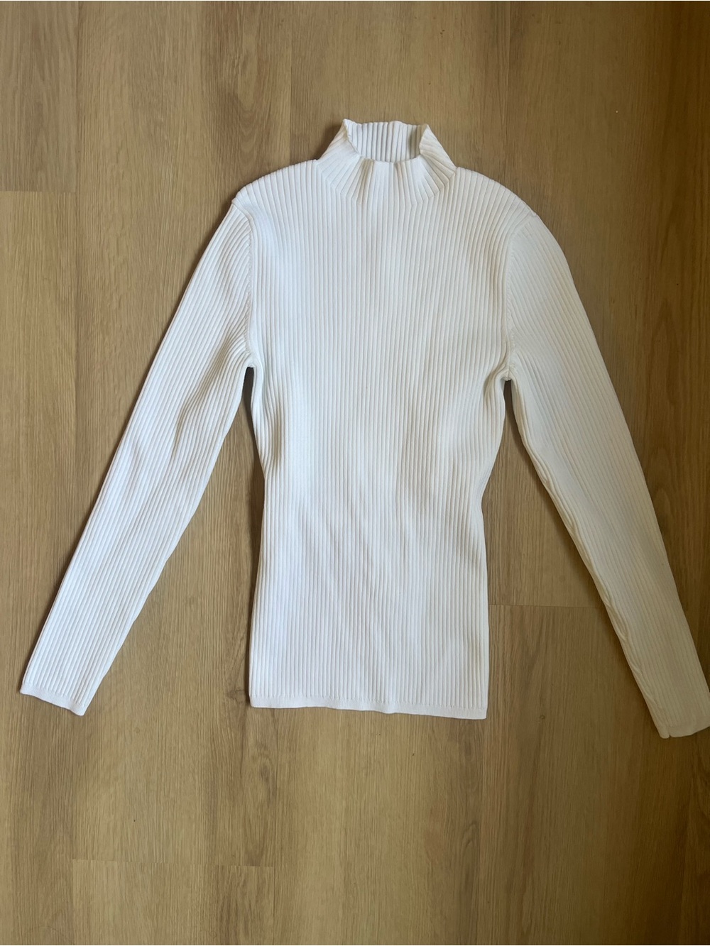 Aritzia Babaton Sculpt Knit Tie Back Long-Sleeve Top White